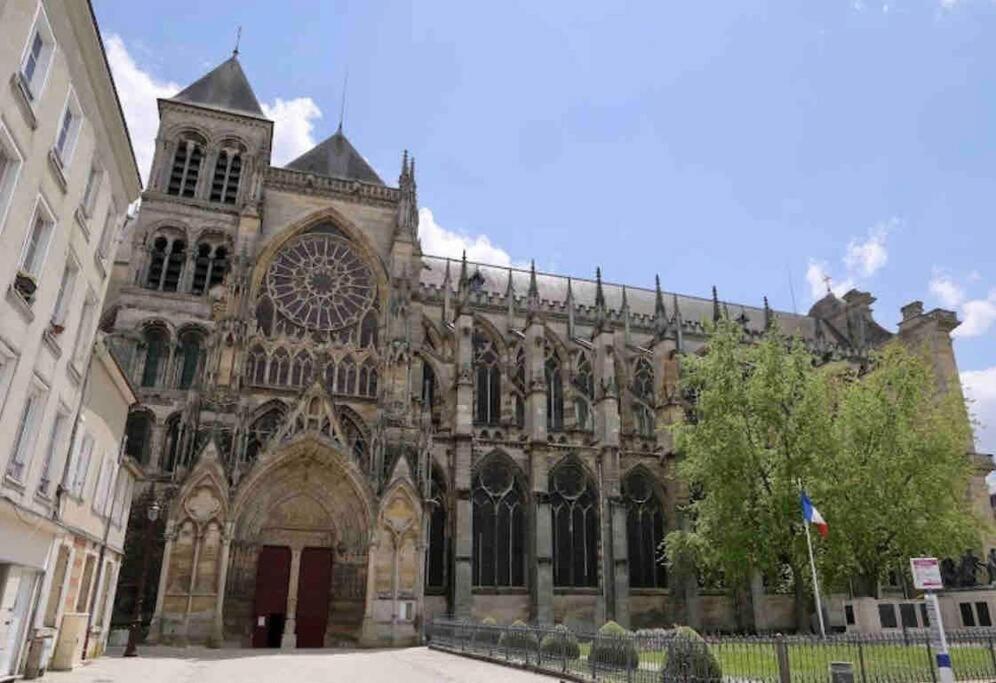 דירות Châlons-en-Champagne Le Saint Joseph מראה חיצוני תמונה